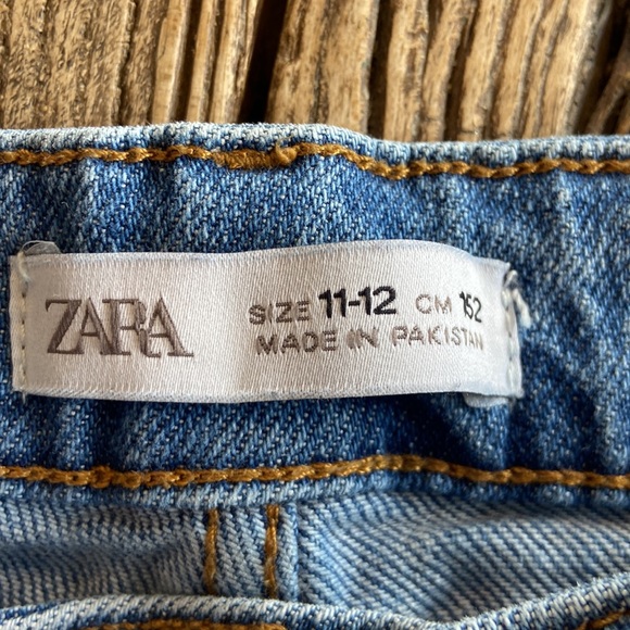ZARA Straight leg 11-12 girls jeans - Picture 3 of 3